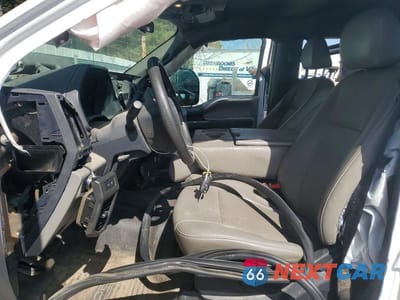 Zdjęcie 7 z 12 samochodu: 2022 FORD F550 SUPER DUTY UTILITY / SERVICE TRUCK VIN:1FD0W5HT6NEC71015 - miniatura
