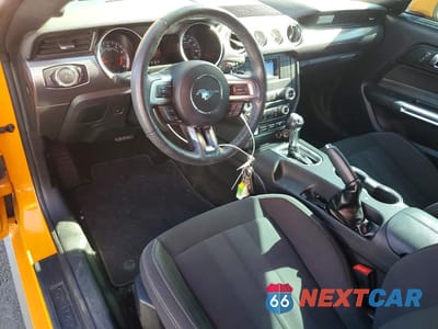 Zdjęcie 8 z 12 samochodu: 2019 FORD MUSTANG VIN:1FA6P8TH3K5117573 - miniatura
