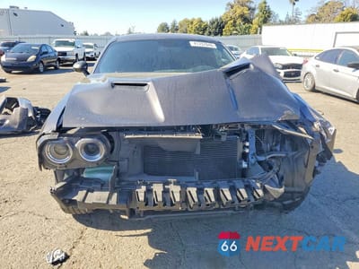 Piąte zdjęcie samochodu w środku: 2022 DODGE CHALLENGER SXT VIN:2C3CDZAG0NH132166 - miniatura
