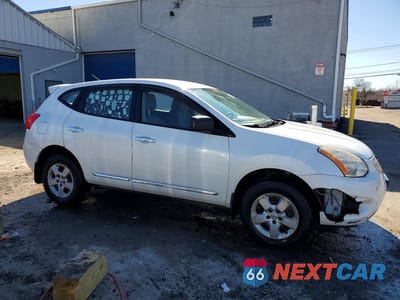 Czwarte zdjęcie samochodu z boku: 2012 NISSAN ROGUE S VIN:JN8AS5MV5CW368682 - miniatura