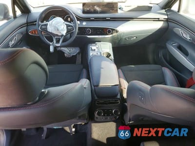 Zdjęcie 8 z 12 samochodu: 2023 GENESIS GV70 2.5T STANDARD VIN:KMUMADTB1PU118657 - miniatura