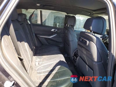 Zdjęcie 10 z 12 samochodu: 2019 BMW X5 XDRIVE50I VIN:5UXJU2C54KLN64830 - miniatura