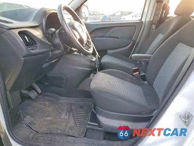 Zdjęcie 7 z 13 samochodu: 2017 RAM PROMASTER CITY VIN:ZFBERFAB5H6D83172 - miniatura