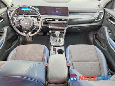 Zdjęcie 8 z 13 samochodu: 2024 KIA SELTOS S VIN:KNDEUCAA3R7586247 - miniatura