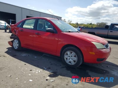 Czwarte zdjęcie samochodu z boku: 2007 FORD FOCUS VIN:1FAHP34N77W217158 - miniatura