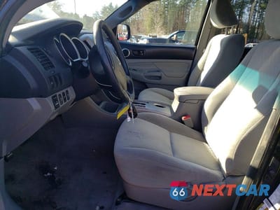 Zdjęcie 7 z 12 samochodu: 2010 TOYOTA TACOMA V6 VIN:3TMMU4FN8AM020804 - miniatura