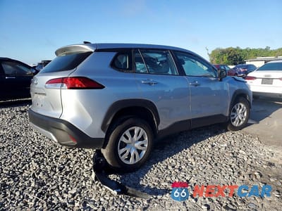 Trzecie zdjęcie samochodu z tyłu: 2024 TOYOTA COROLLA CROSS L VIN:7MUAAAAG1RV111353 - miniatura