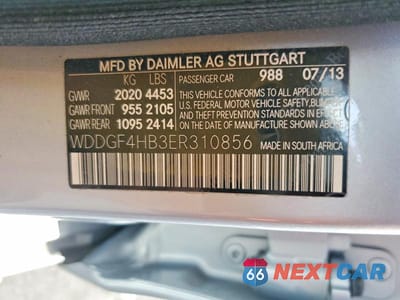 Zdjęcie 12 z 12 samochodu: 2014 MERCEDES-BENZ C 250 VIN:WDDGF4HB3ER310856 - miniatura