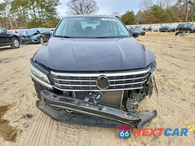 Piąte zdjęcie samochodu w środku: 2016 VOLKSWAGEN PASSAT SEL VIN:1VWCT7A39GC064629 - miniatura