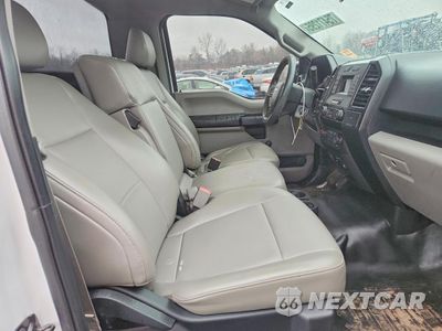 Zdjęcie 10 z 13 samochodu: 2016 FORD F150 VIN:1FTMF1C84GFB03193 - miniatura