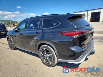 Drugie zdjęcie samochodu z przodu: 2021 TOYOTA HIGHLANDER XSE VIN:5TDLZRAH7MS049761 - miniatura