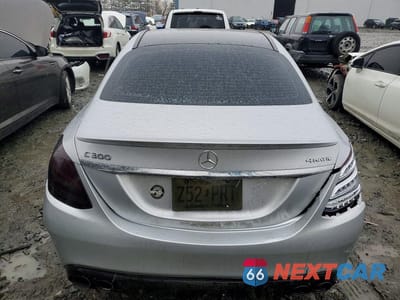 Zdjęcie 6 z 12 samochodu: 2018 MERCEDES-BENZ C 300 4MATIC VIN:55SWF4KB5JU282572 - miniatura