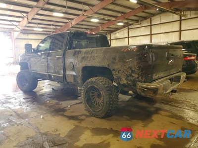 Drugie zdjęcie samochodu z przodu: 2018 CHEVROLET SILVERADO K1500 LTZ VIN:1GCVKSEC8JZ337611 - miniatura