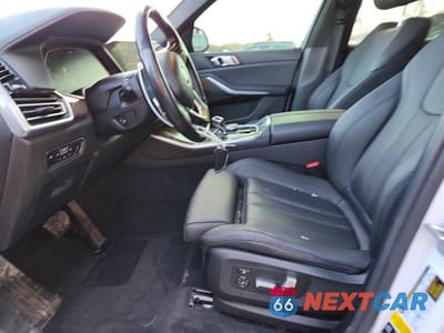 Zdjęcie 7 z 13 samochodu: 2021 BMW X5 XDRIVE40I VIN:5UXCR6C06M9E85605 - miniatura