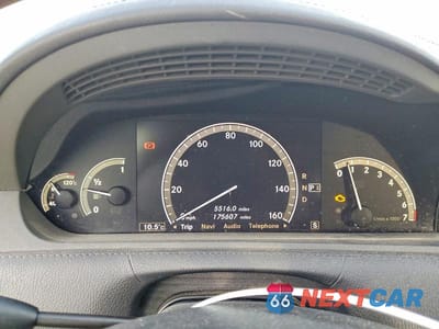 Zdjęcie 9 z 11 samochodu: 2008 MERCEDES-BENZ CL 550 VIN:WDDEJ71X28A017692 - miniatura