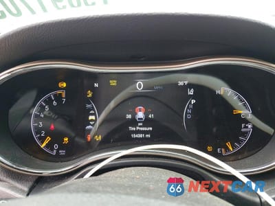 Zdjęcie 9 z 12 samochodu: 2017 JEEP GRAND CHEROKEE LIMITED VIN:1C4RJFBG9HC676345 - miniatura