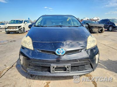 Piąte zdjęcie samochodu w środku: 2014 TOYOTA PRIUS TWO VIN:JTDKN3DU7E1749890 - miniatura