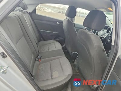 Zdjęcie 10 z 12 samochodu: 2019 HYUNDAI ACCENT SE VIN:3KPC24A37KE060035 - miniatura
