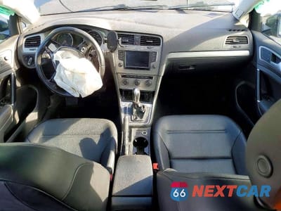 Zdjęcie 8 z 12 samochodu: 2017 VOLKSWAGEN GOLF SPORTWAGEN S VIN:3VWC17AU6HM501XXX - miniatura
