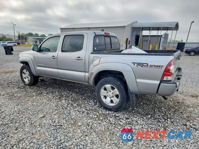 Drugie zdjęcie samochodu z przodu: 2015 TOYOTA TACOMA V6 VIN:3TMLU4EN9FM185846 - miniatura