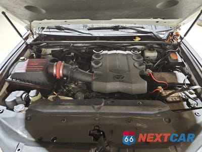 Zdjęcie 12 z 13 samochodu: 2019 TOYOTA 4RUNNER TRD OFF-ROAD PREMIUM VIN:JTEBU5JR2K5645712 - miniatura