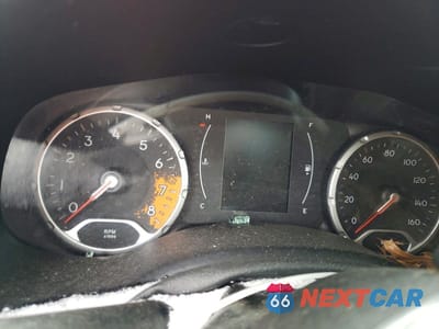 Zdjęcie 9 z 12 samochodu: 2017 JEEP RENEGADE LATITUDE VIN:ZACCJBBB9HPG32148 - miniatura