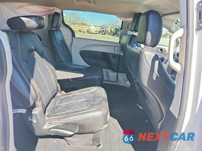 Zdjęcie 11 z 13 samochodu: 2023 CHRYSLER PACIFICA TOURING L VIN:2C4RC1BG2PR530789 - miniatura