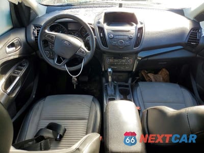 Zdjęcie 8 z 13 samochodu: 2017 FORD ESCAPE SE VIN:1FMCU9G98HUB43658 - miniatura