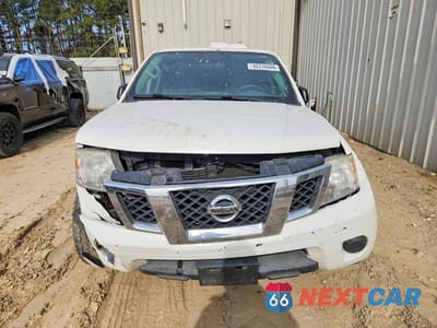 Piąte zdjęcie samochodu w środku: 2019 NISSAN FRONTIER SV VIN:1N6AD0ER5KN745958 - miniatura
