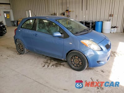 Czwarte zdjęcie samochodu z boku: 2008 TOYOTA YARIS BASE VIN:JTDJT923885218841 - miniatura