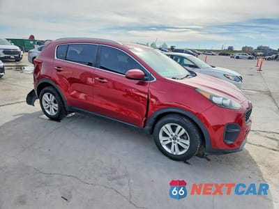 Czwarte zdjęcie samochodu z boku: 2019 KIA SPORTAGE LX VIN:KNDPM3AC1K7567292 - miniatura