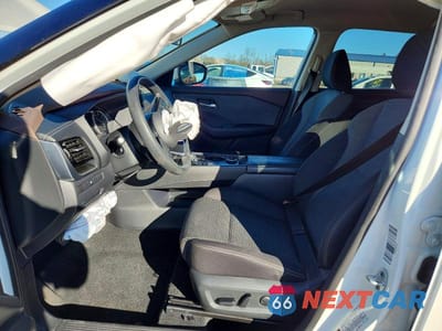 Zdjęcie 7 z 13 samochodu: 2021 NISSAN ROGUE SV VIN:5N1AT3BB5MC761960 - miniatura