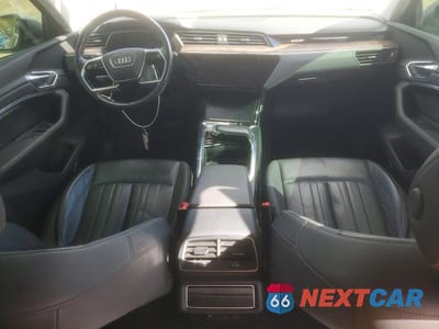Zdjęcie 8 z 14 samochodu: 2019 AUDI E-TRON PREMIUM PLUS VIN:WA1LABGE7KB020898 - miniatura