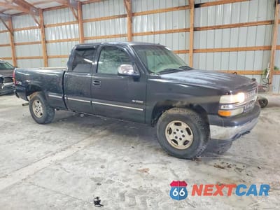 Czwarte zdjęcie samochodu z boku: 2002 CHEVROLET SILVERADO UNKNOWN VIN:2GCEK19T021176346 - miniatura