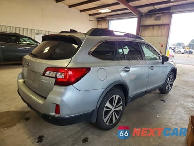 Trzecie zdjęcie samochodu z tyłu: 2018 SUBARU OUTBACK 2.5I LIMITED VIN:4S4BSANC3J3313809 - miniatura