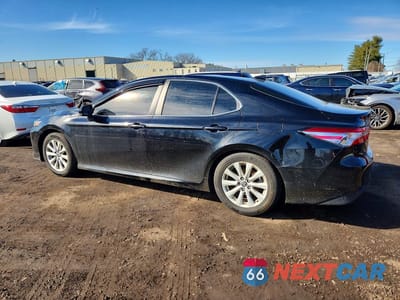 Drugie zdjęcie samochodu z przodu: 2020 TOYOTA CAMRY LE VIN:4T1C11AK5LU859710 - miniatura