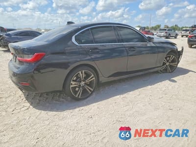 Trzecie zdjęcie samochodu z tyłu: 2021 BMW 330I VIN:3MW5R1J04M8B88661 - miniatura