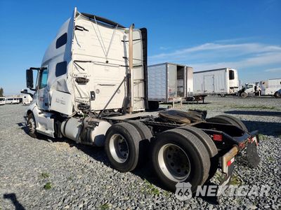 Trzecie zdjęcie samochodu z tyłu: 2024 VOLVO VNL SEMI TRUCK VIN:4V4NC9EH7RN658368 - miniatura