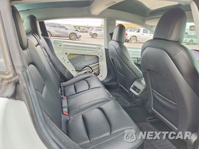 Zdjęcie 10 z 12 samochodu: 2021 TESLA MODEL 3 VIN:5YJ3E1EA3MF060528 - miniatura