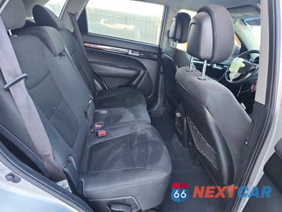 Zdjęcie 10 z 12 samochodu: 2015 KIA SORENTO LX VIN:5XYKT3A64FG594406 - miniatura