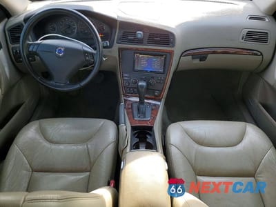 Zdjęcie 8 z 12 samochodu: 2006 VOLVO S60 2.5T VIN:YV1RH592062544393 - miniatura