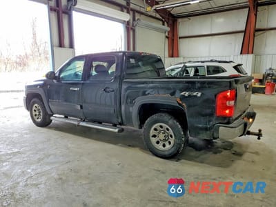 Drugie zdjęcie samochodu z przodu: 2007 CHEVROLET SILVERADO K1500 CREW CAB VIN:2GCEK13C671704472 - miniatura