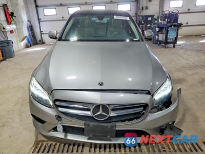 Piąte zdjęcie samochodu w środku: 2019 MERCEDES-BENZ C 300 4MATIC VIN:55SWF8EB8KU315696 - miniatura