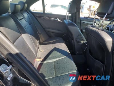 Zdjęcie 10 z 12 samochodu: 2013 MERCEDES-BENZ C VIN:WDDGF8AB6DA769216 - miniatura