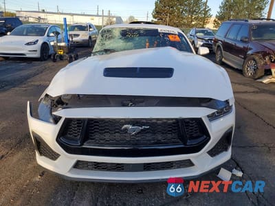 Piąte zdjęcie samochodu w środku: 2024 FORD MUSTANG GT VIN:1FA6P8CF5R5410397 - miniatura