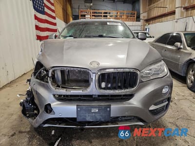 Piąte zdjęcie samochodu w środku: 2016 BMW X6 VIN:5UXKU2C52G0N78674 - miniatura