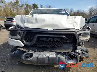 Piąte zdjęcie samochodu w środku: 2019 RAM 1500 REBEL VIN:1C6SRFLT1KN812024 - miniatura