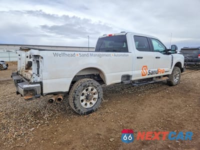 Trzecie zdjęcie samochodu z tyłu: 2024 FORD F350 SUPER DUTY VIN:1FT8W3BT5REE27281 - miniatura