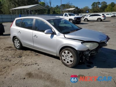 Czwarte zdjęcie samochodu z boku: 2011 HYUNDAI ELANTRA TOURING GLS VIN:KMHDB8AE8BU105347 - miniatura