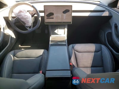 Zdjęcie 8 z 12 samochodu: 2025 TESLA MODEL 3 VIN:5YJ3E1EA1SF046835 - miniatura